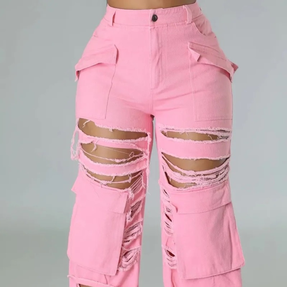 DISTRESSED BADDIE PANTS